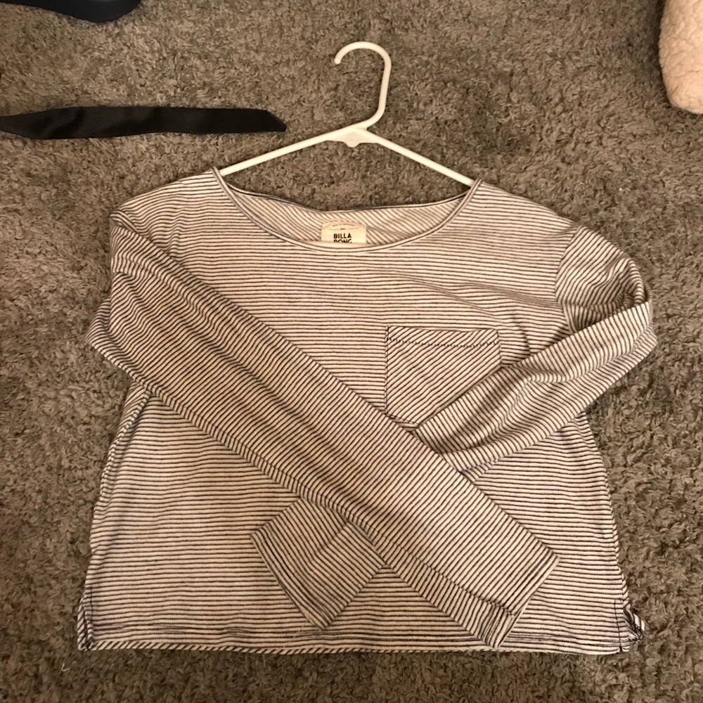 Billabong cropped shirt